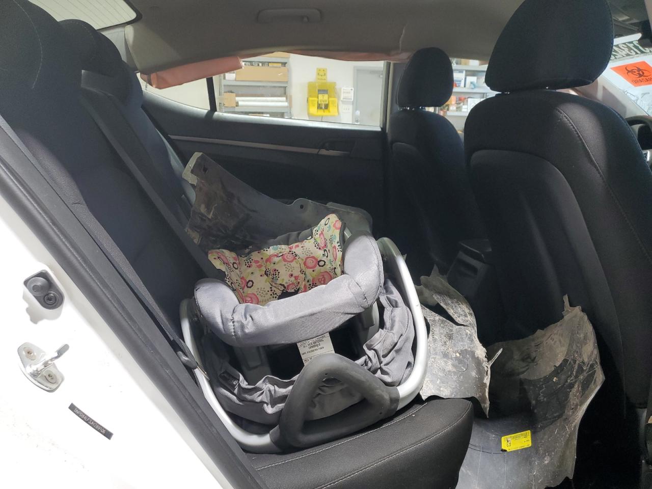 Hyundai ELANTRA Sel