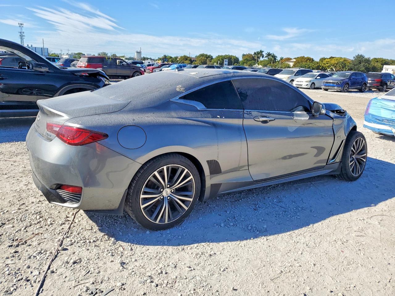 INFINITI Q60 Base