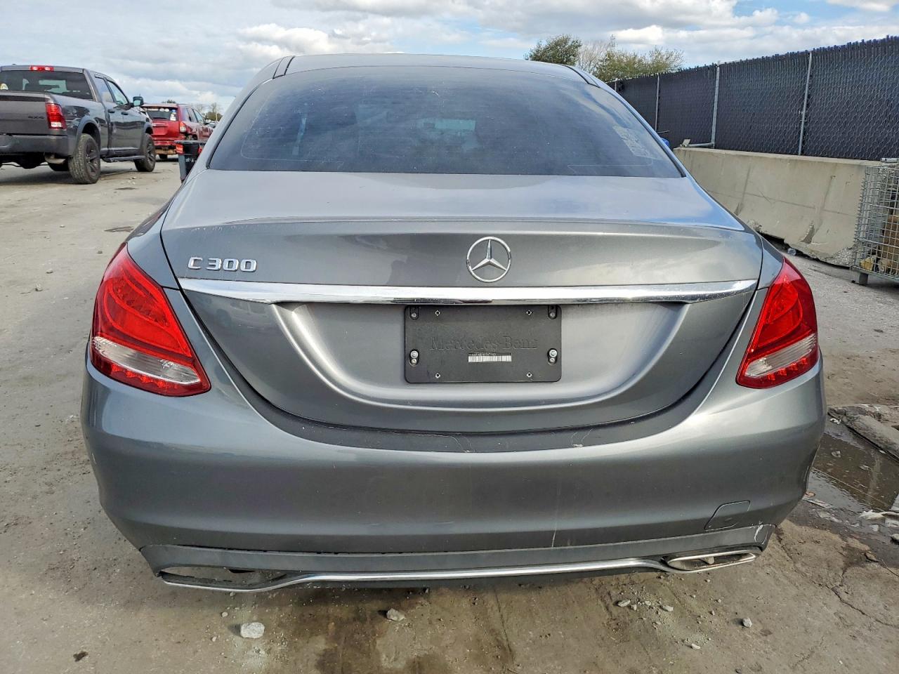 Mercedes-Benz C-Class 300