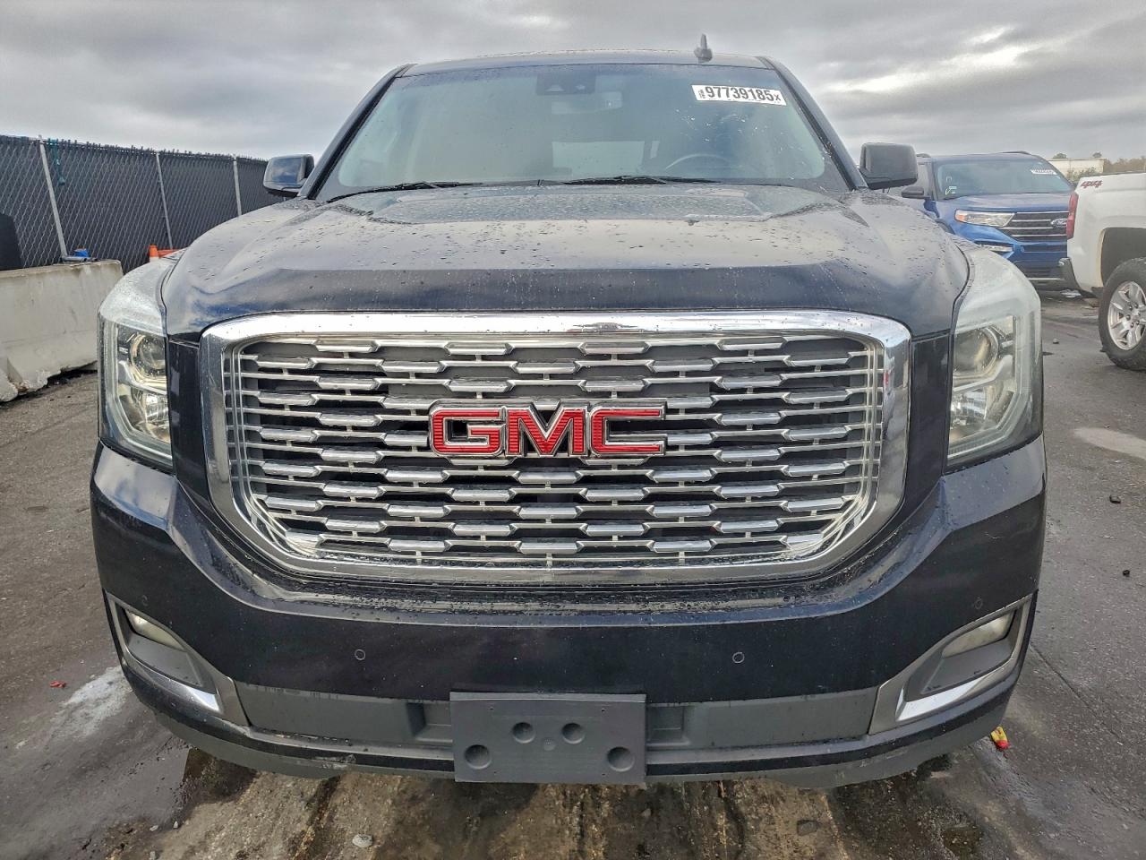 GMC Yukon Denali