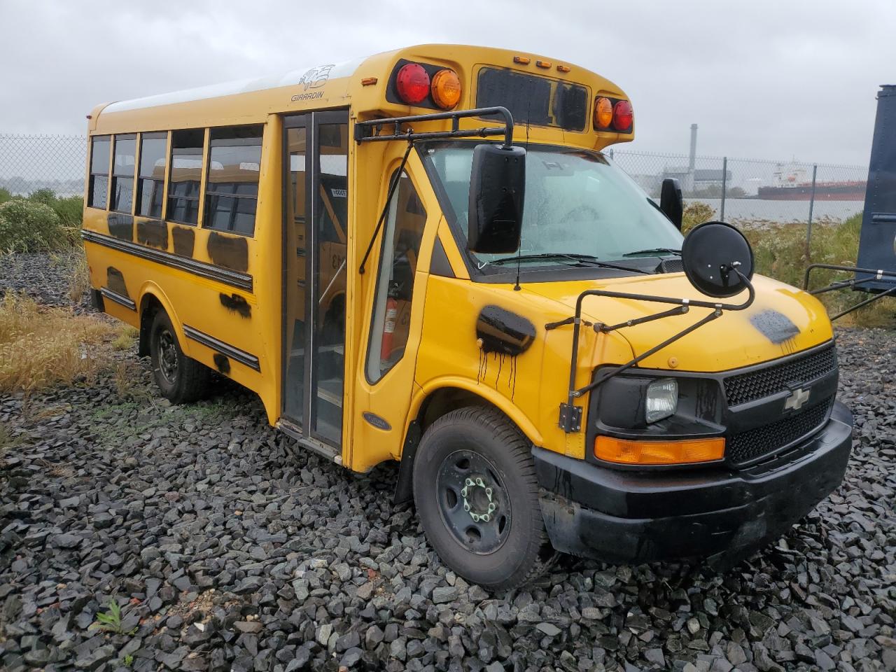 Salvage Chevrolet Express Image