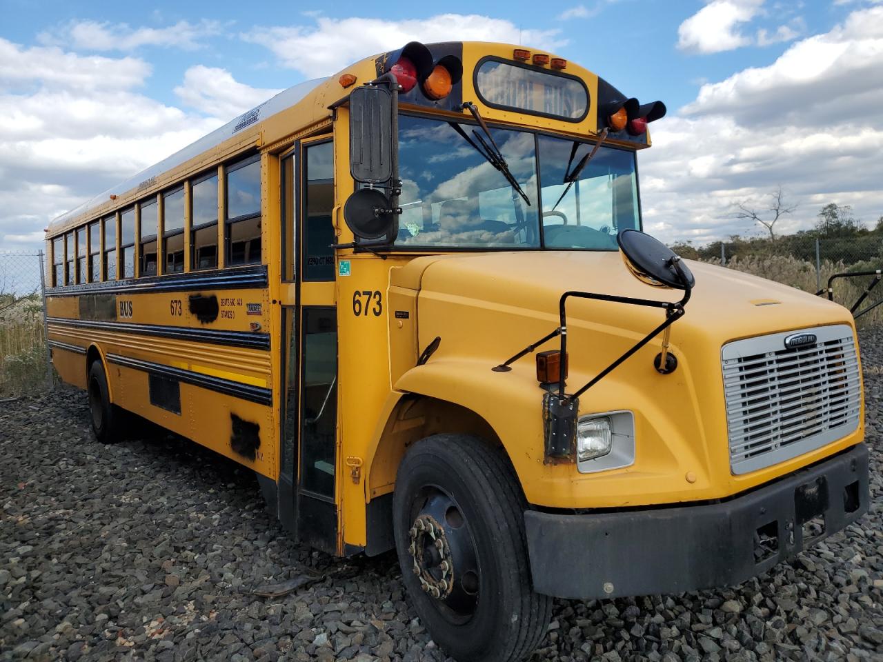 Salvage Freightliner Saf-t-line Image