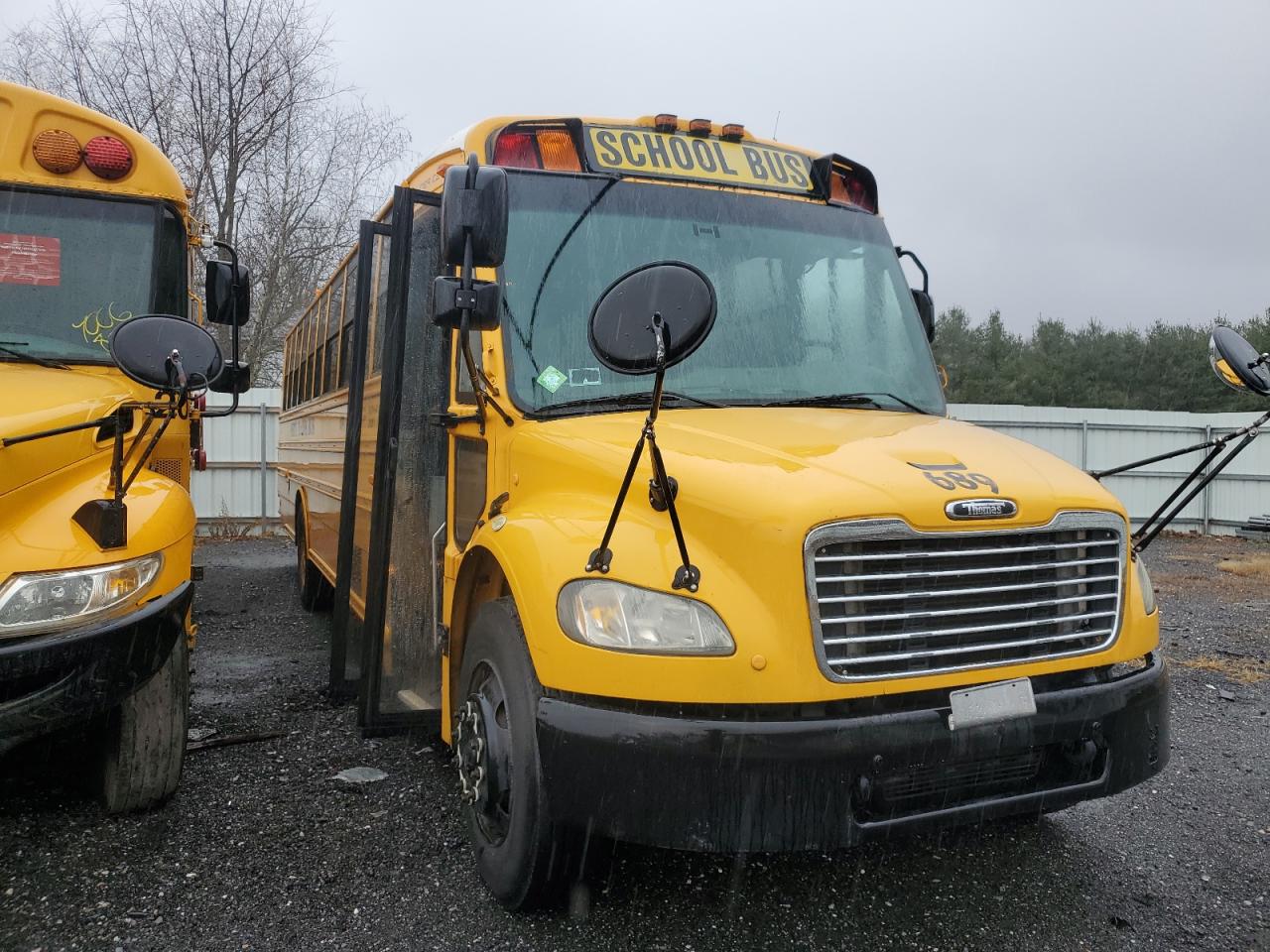Salvage Freightliner Saf-t-line Image