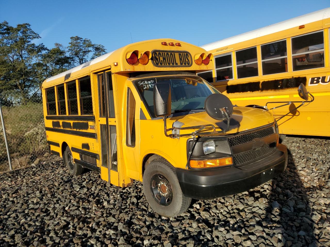 Salvage Thom Bus Image