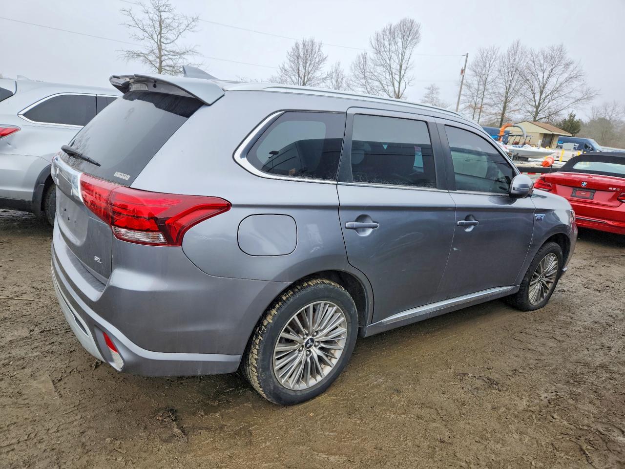 Mitsubishi Outlander 650
