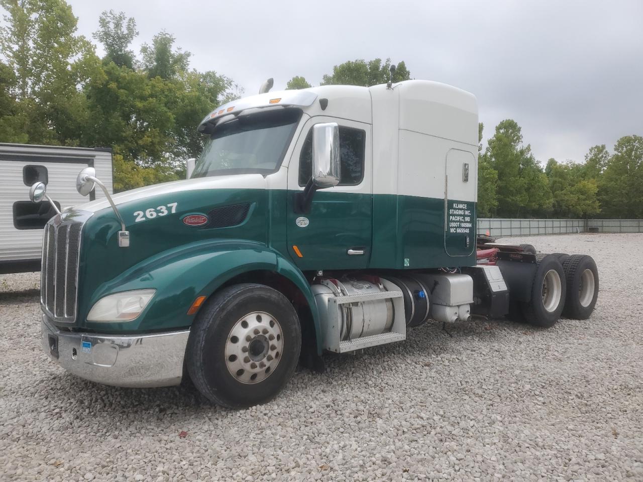 Peterbilt Tractor 579