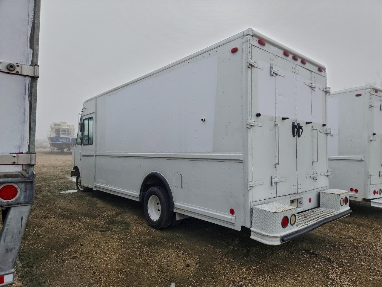 Ford E-350