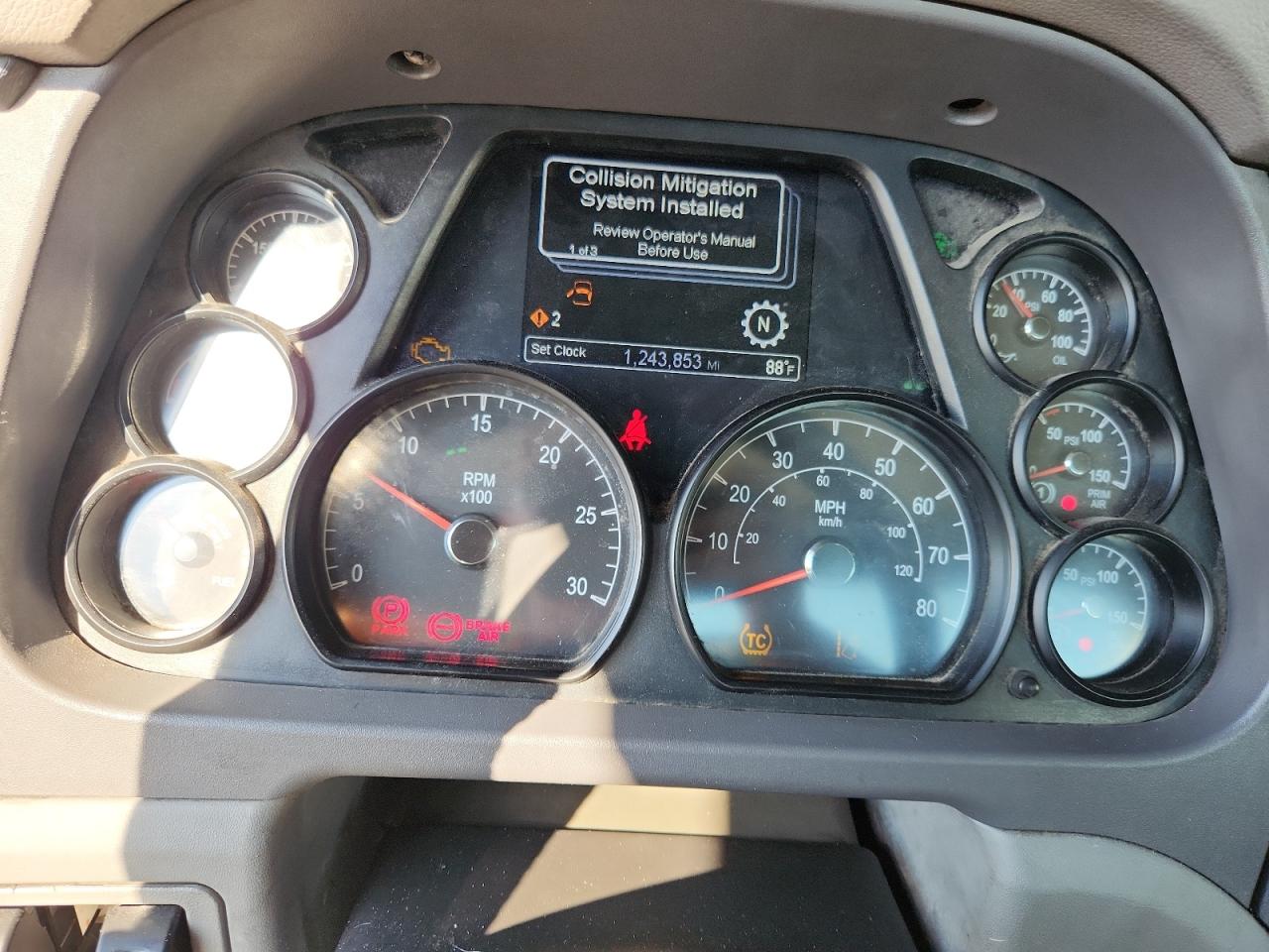 Peterbilt Tractor 579