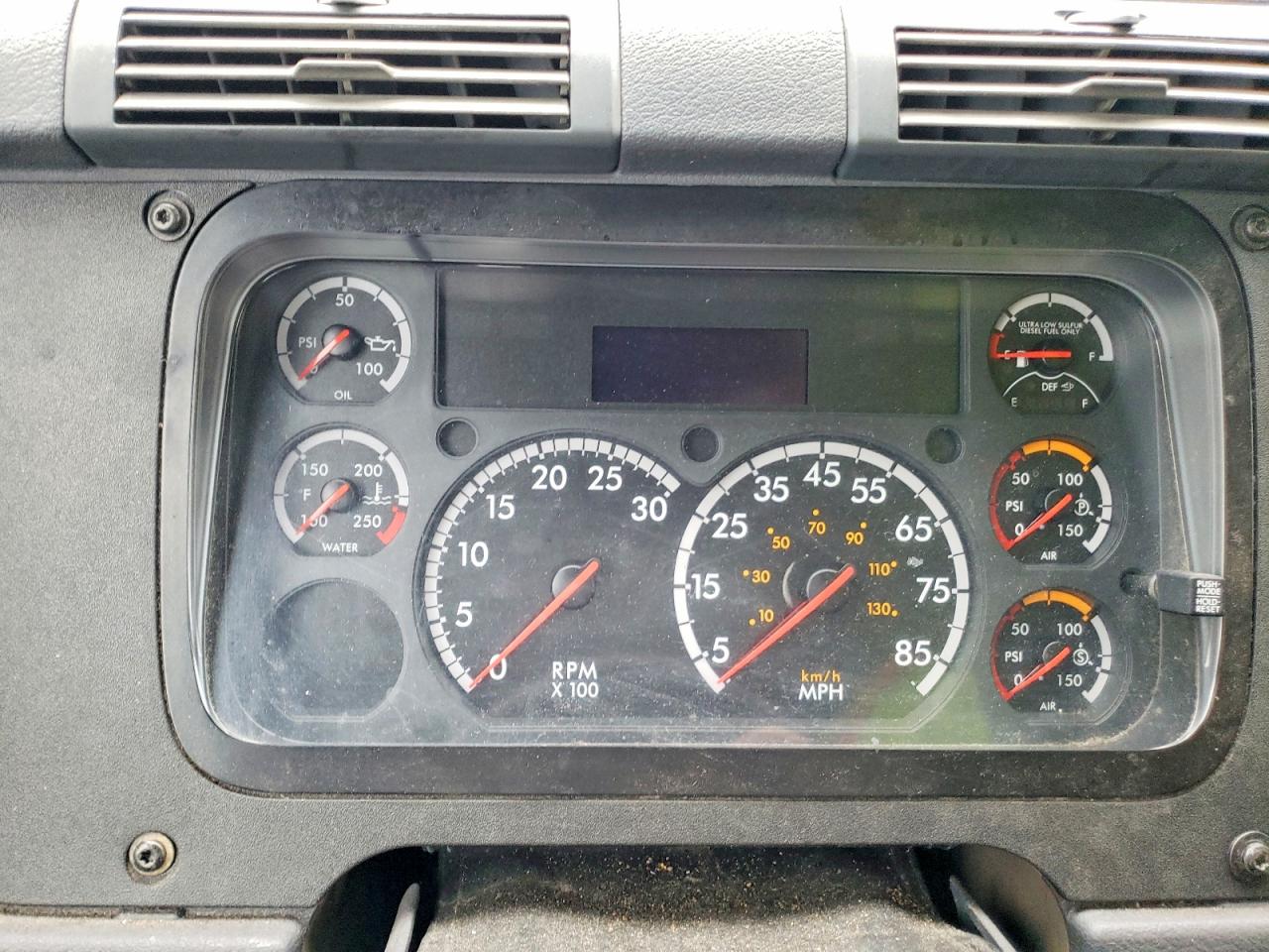 Freightliner Cascadia 1
