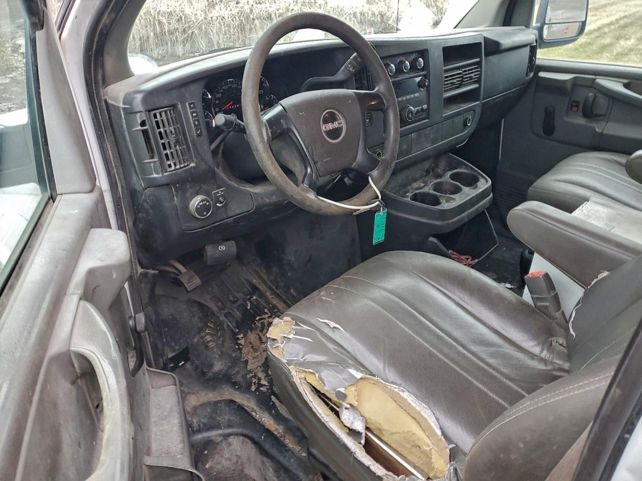 GMC Savana G3500 Paratransit