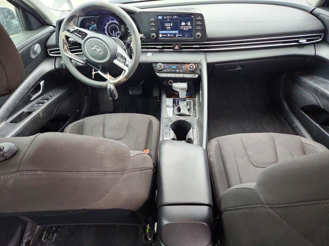 Hyundai ELANTRA Blue