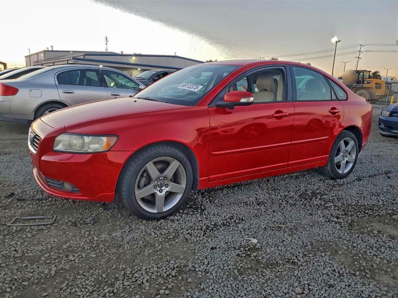 Salvage Volvo S40 Image