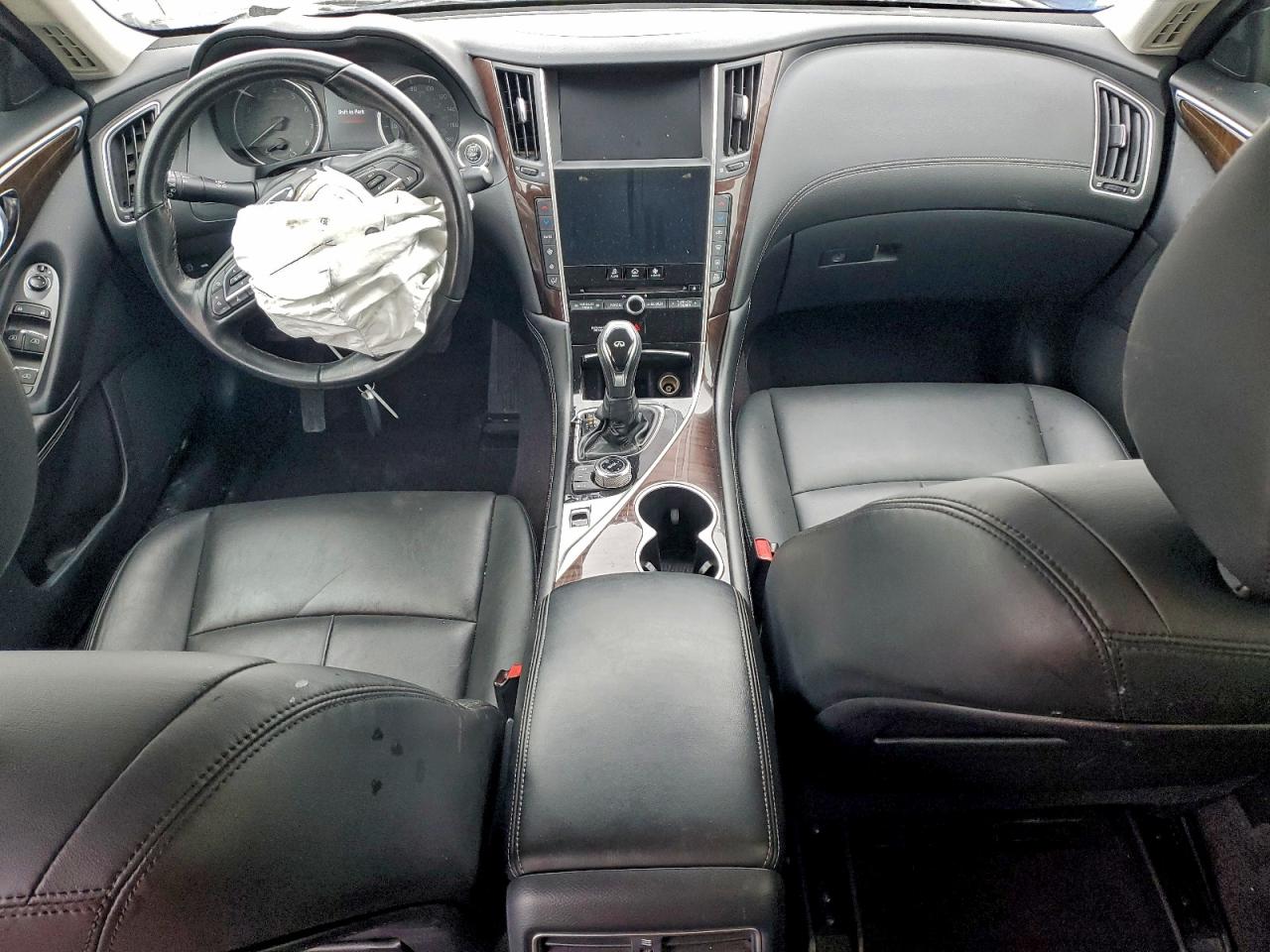 INFINITI Q50 Pure
