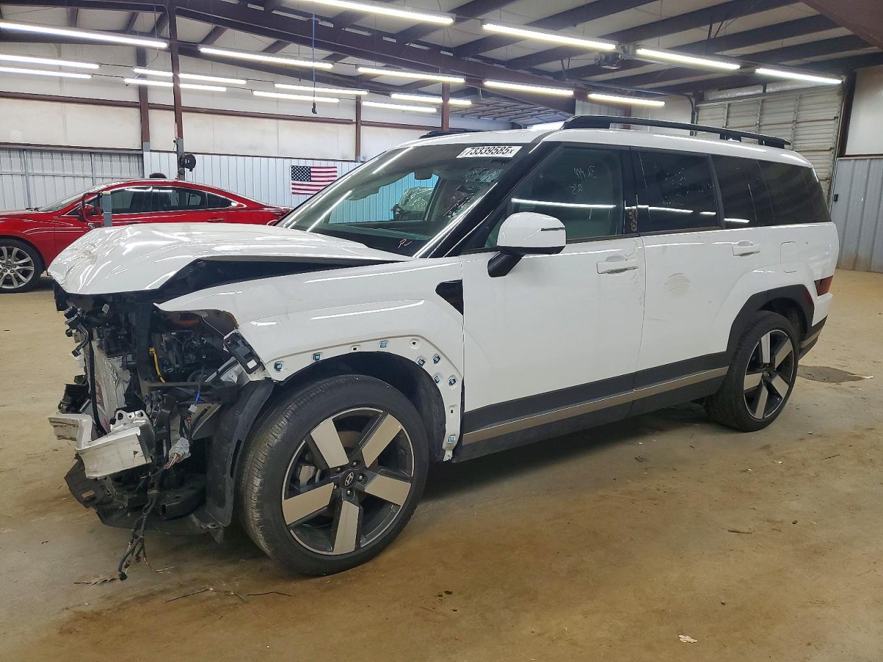 Salvage Hyundai SANTA FE Image