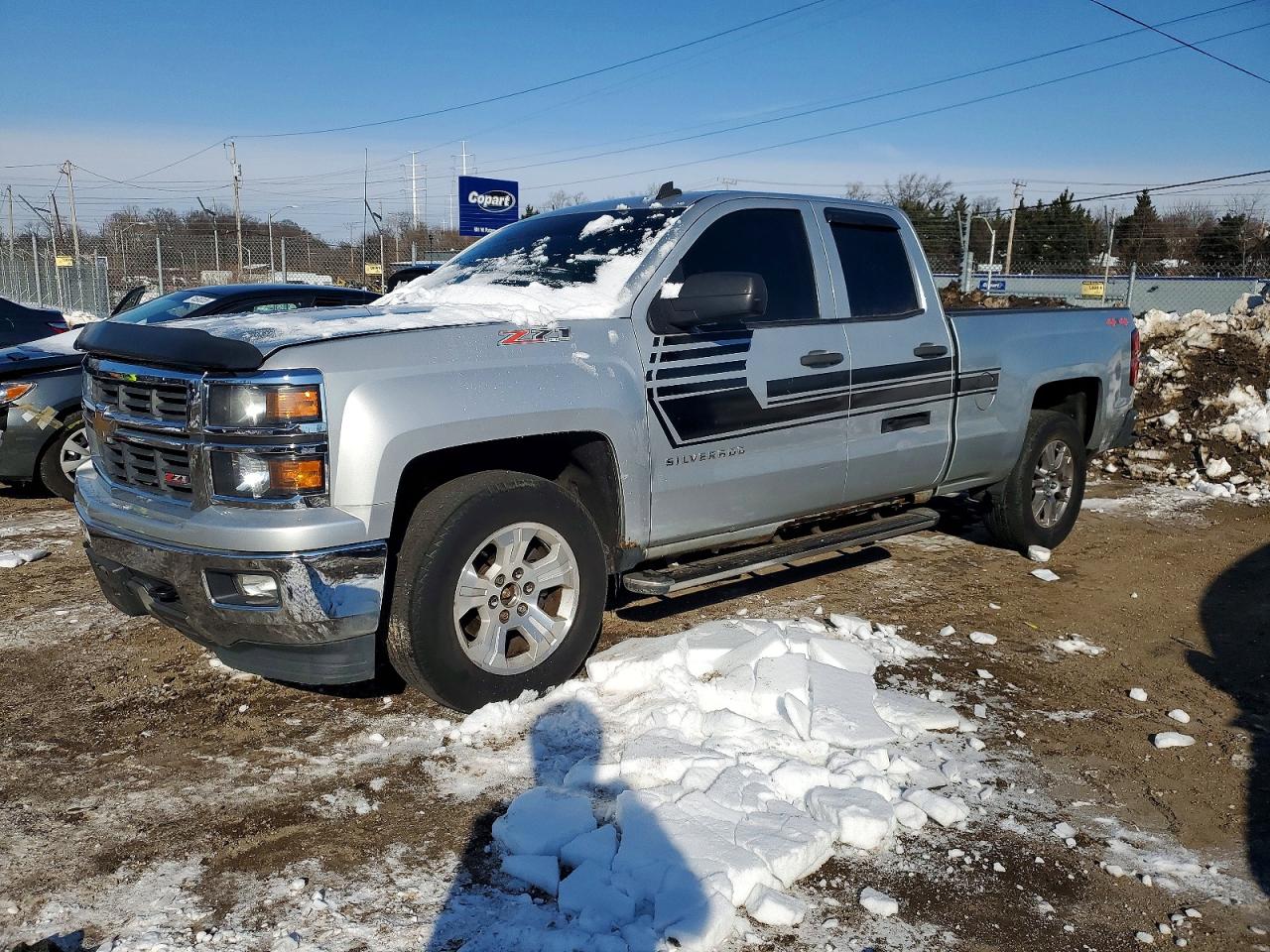 Salvage Chevrolet Silverado Image