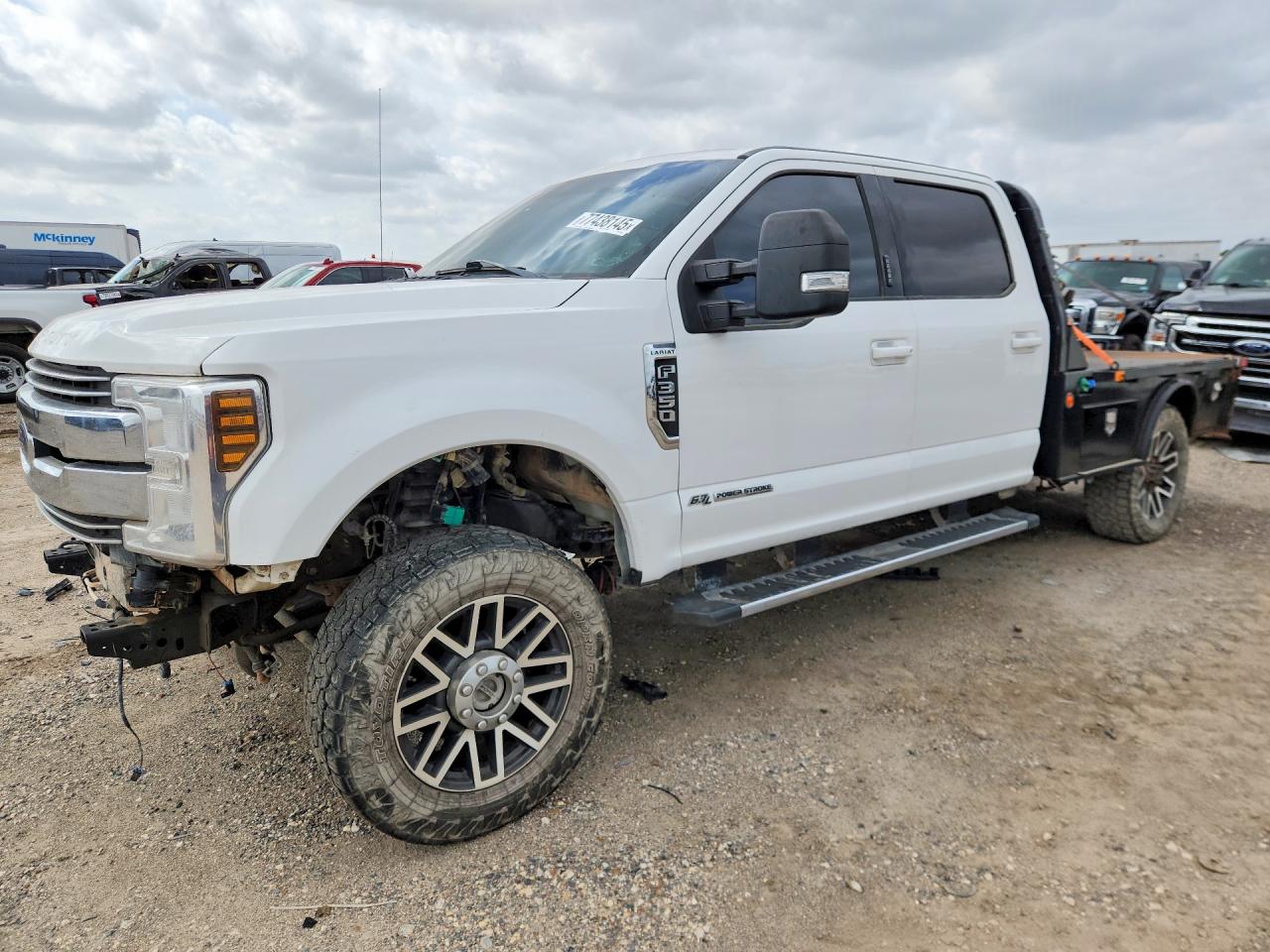 Salvage Ford F-350 Image