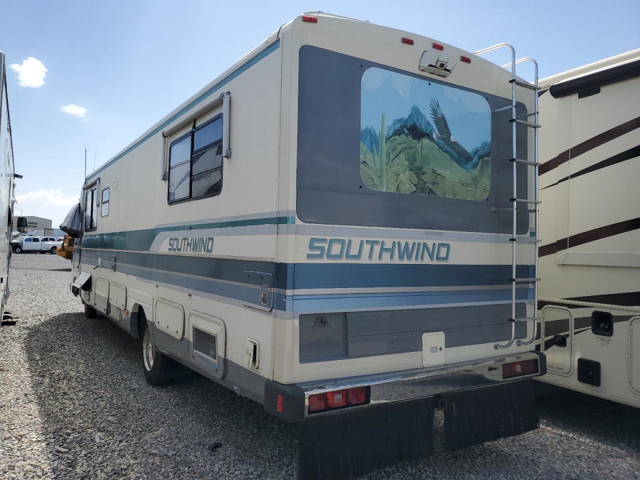 Oshkosh Motor Truck Co. Chassis M Line Motor Home