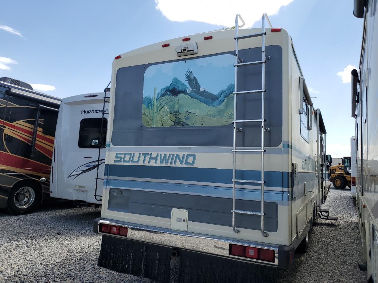 Oshkosh Motor Truck Co. Chassis M Line Motor Home