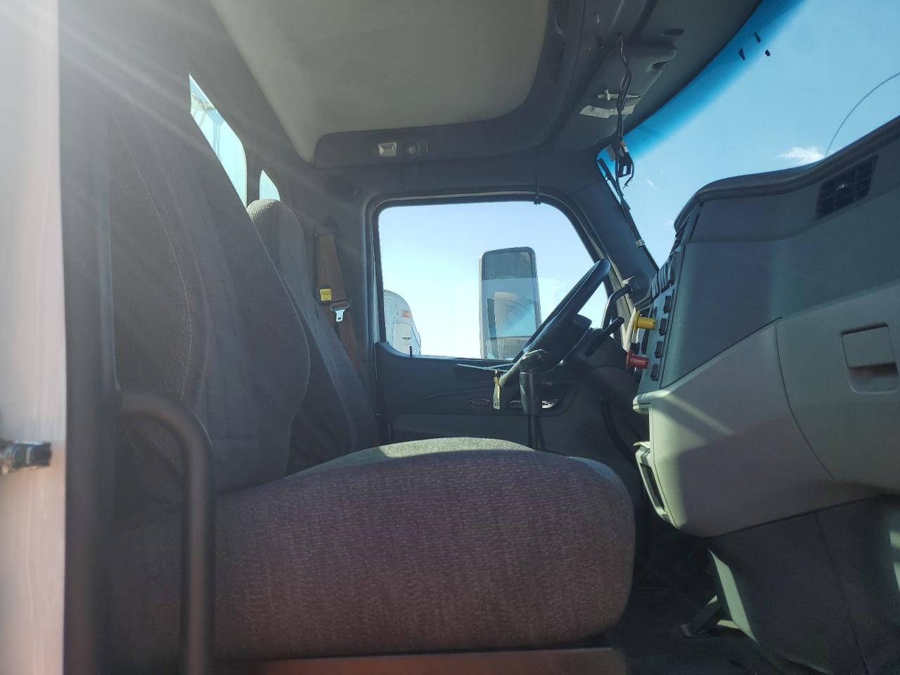 Peterbilt Tractor 579