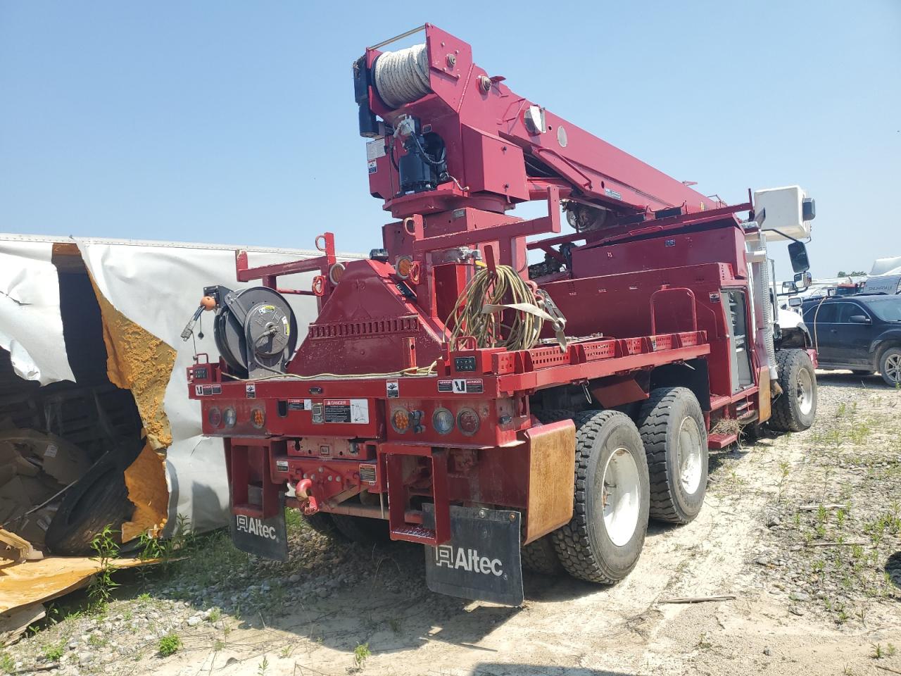 International Hv607