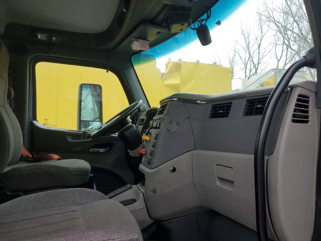 Peterbilt Tractor 579