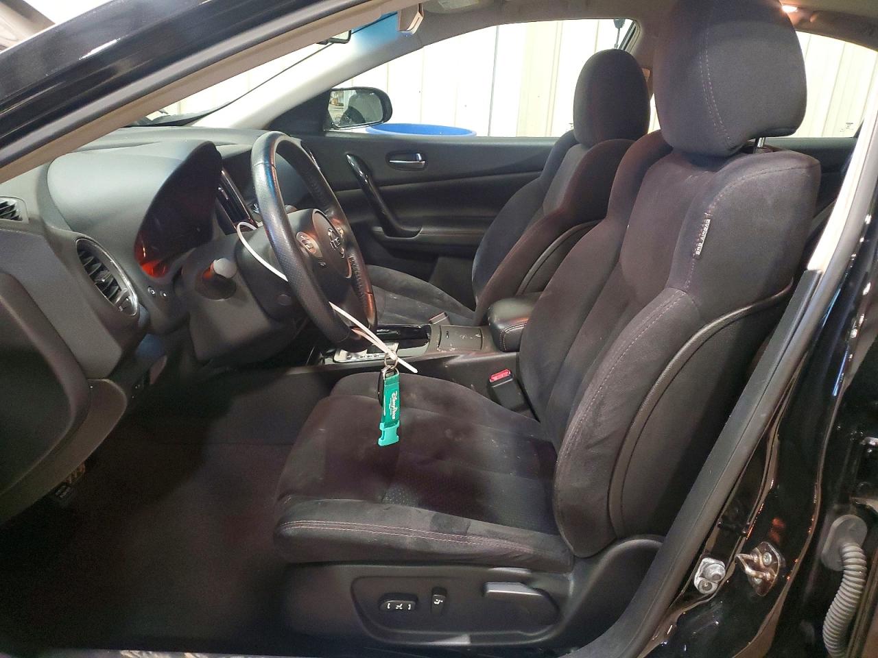 Nissan Maxima
