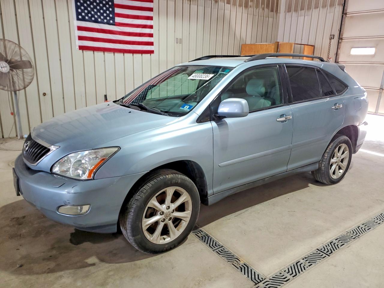 Salvage Lexus RX Image