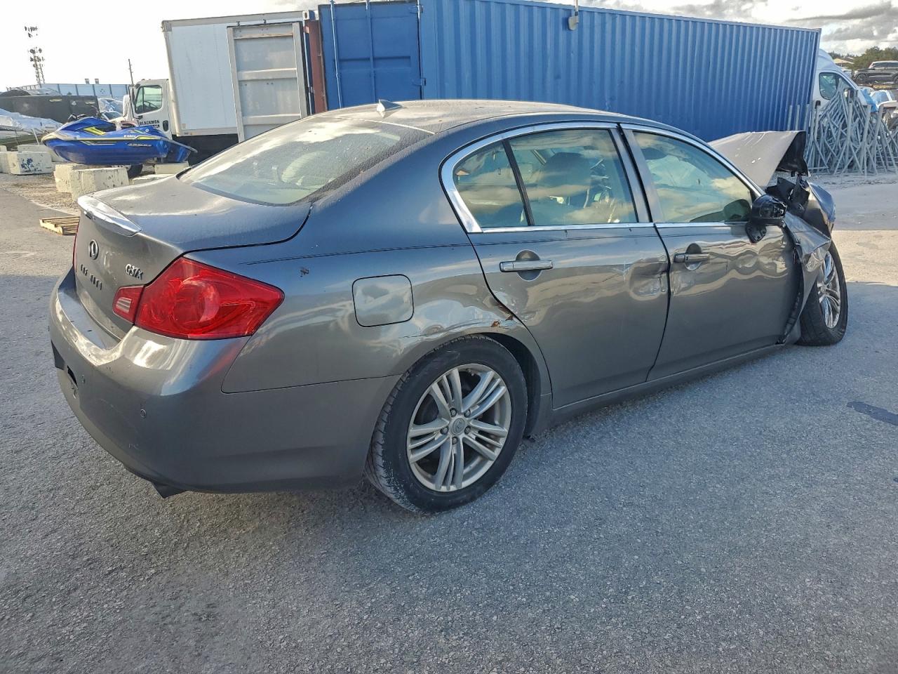 INFINITI G37 X