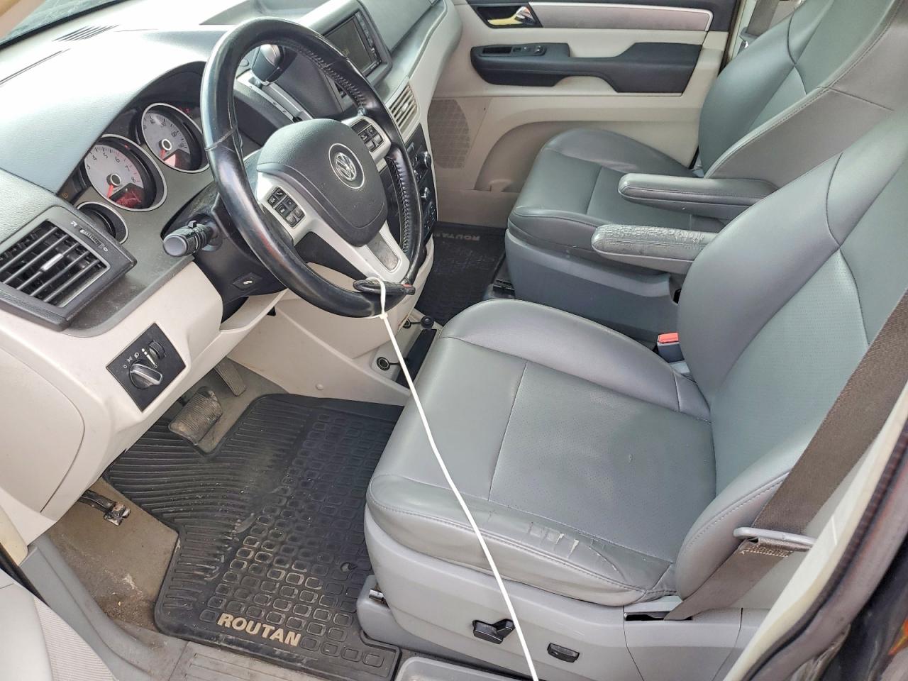 Volkswagen Routan Se