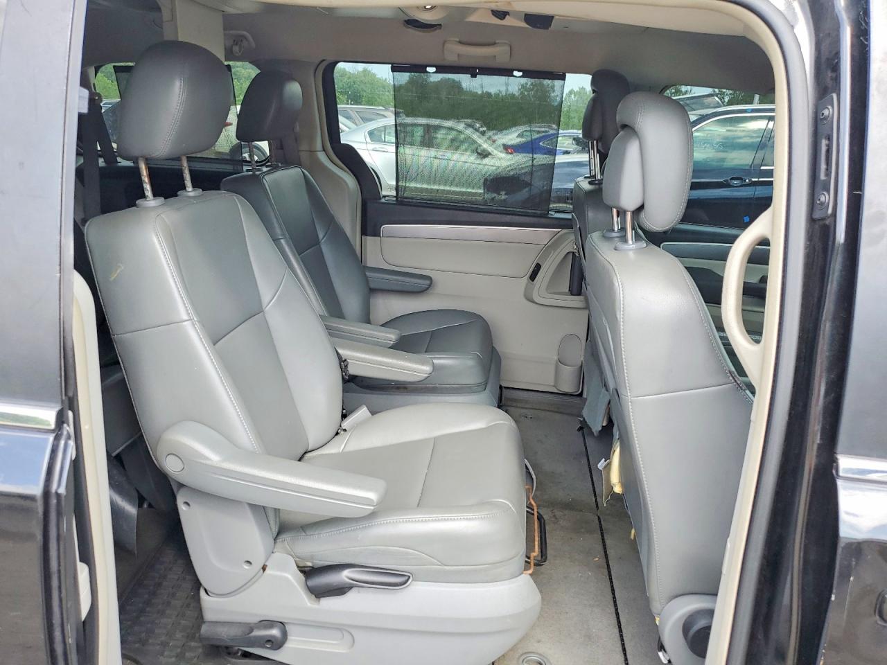Volkswagen Routan Se