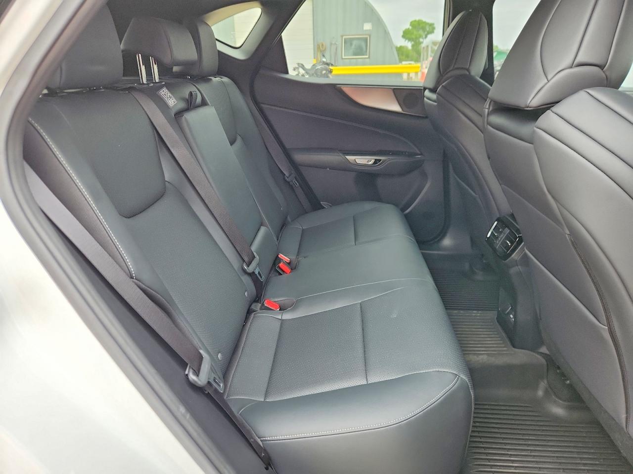 Lexus NX 350