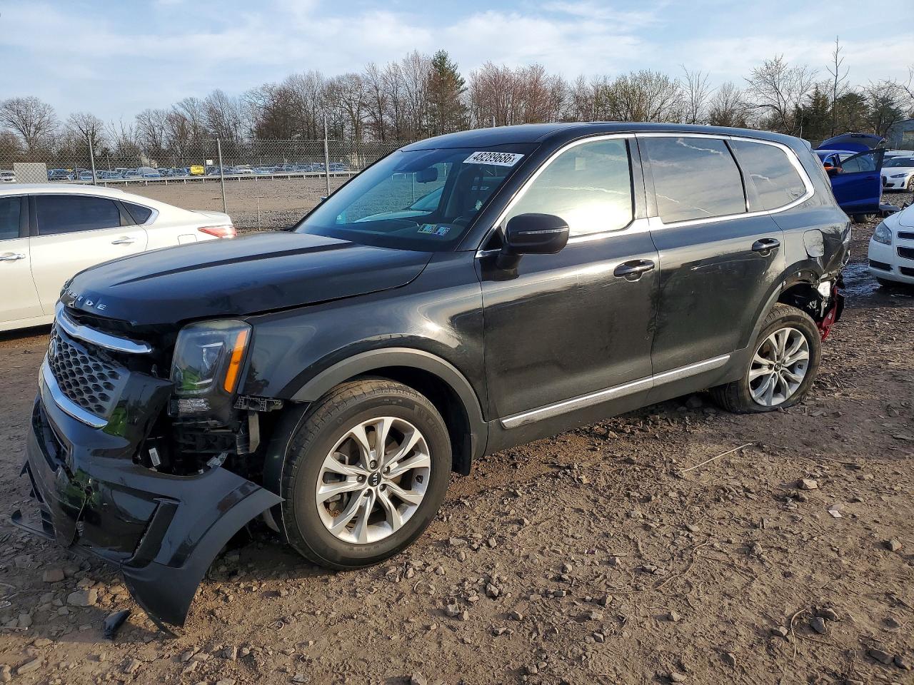 Salvage Kia Telluride Image