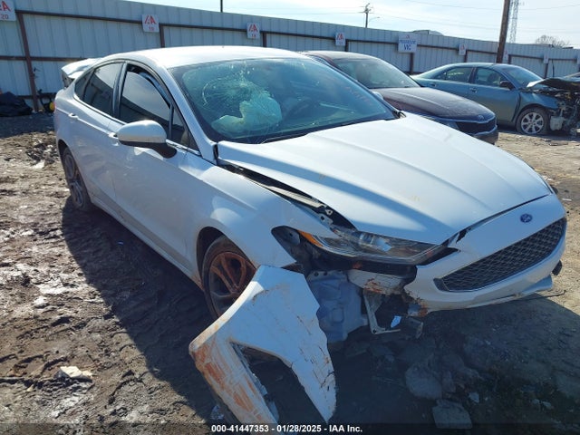 Salvage Ford Fusion Image