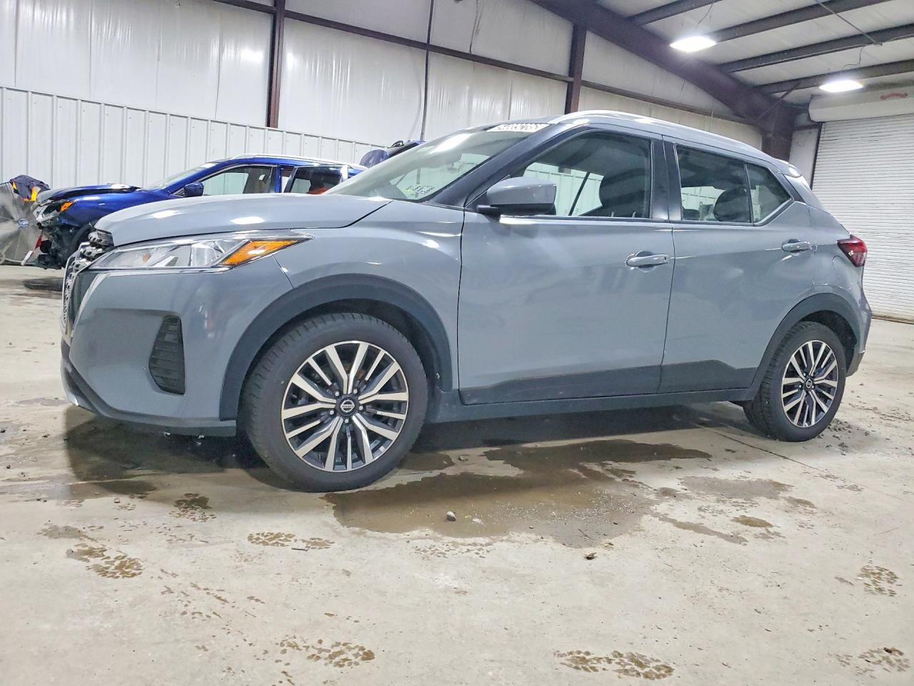 Salvage Nissan Kicks Image